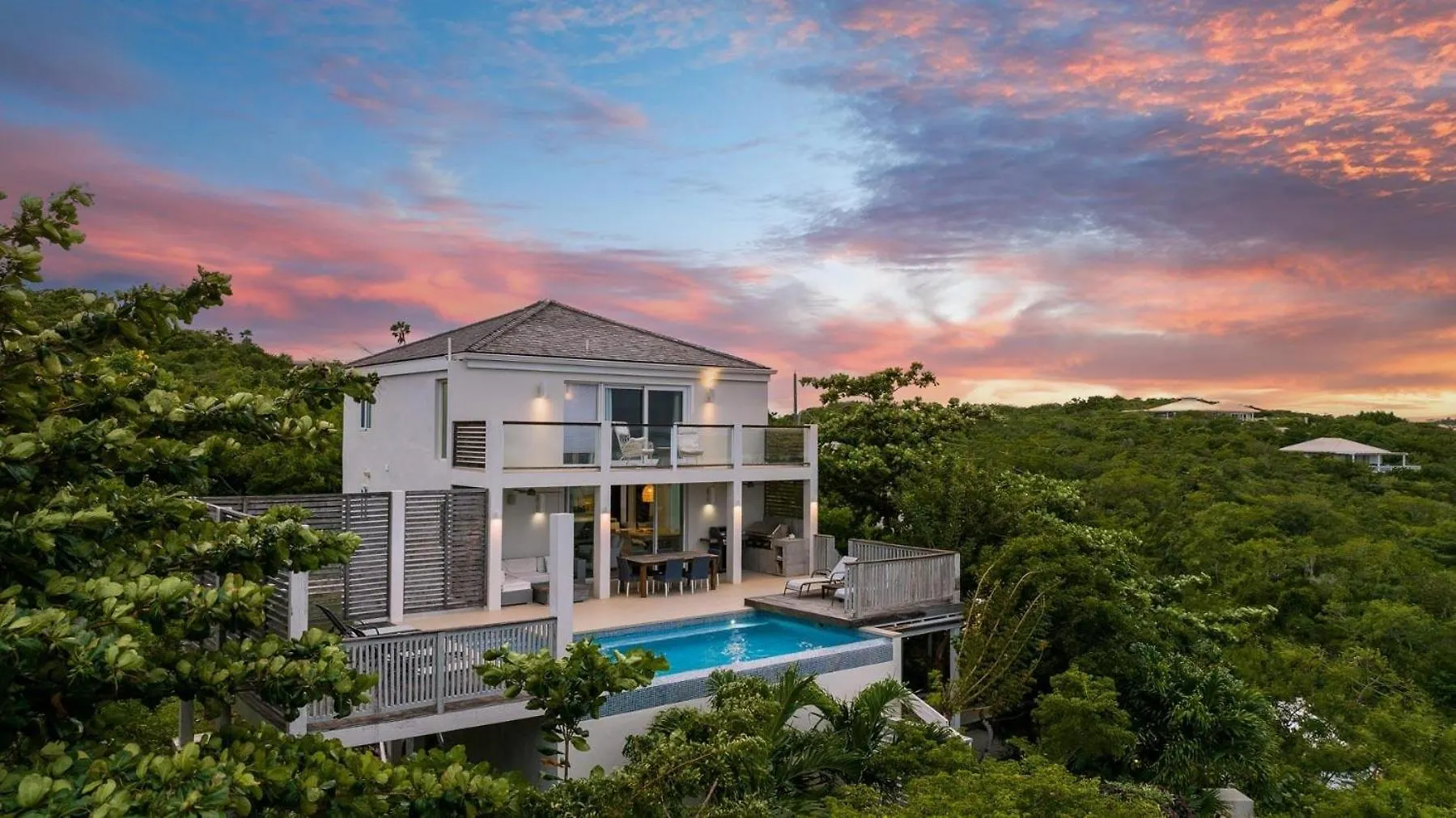 Villa Treehaus Paradise Overlooking Grace Bay Providenciales