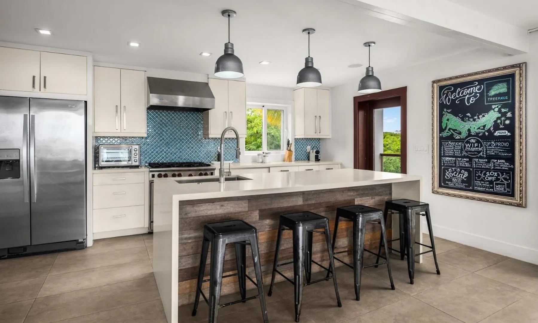 Villa Treehaus Paradise Overlooking Grace Bay Providenciales