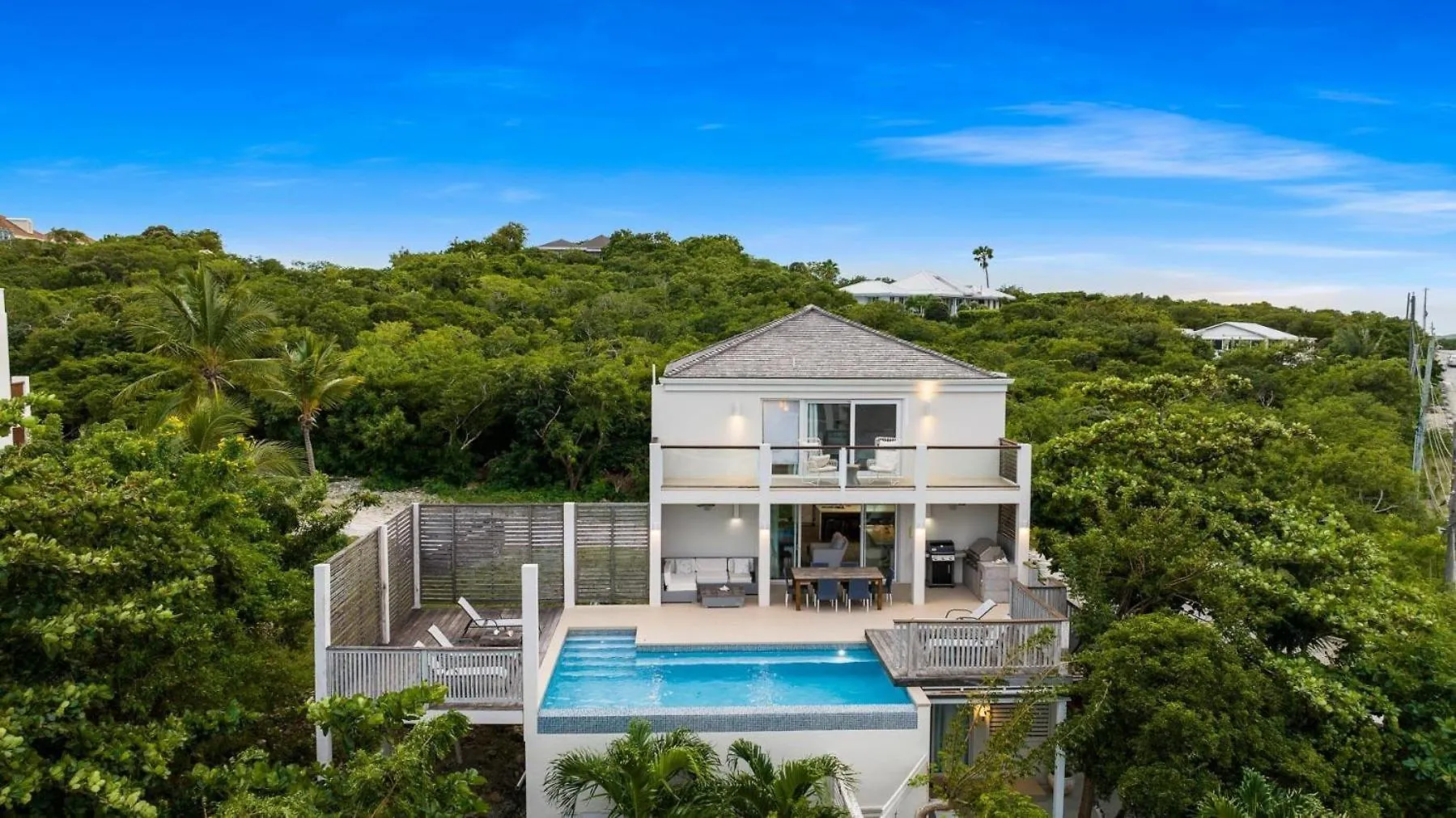 Villa Treehaus Paradise Overlooking Grace Bay Providenciales