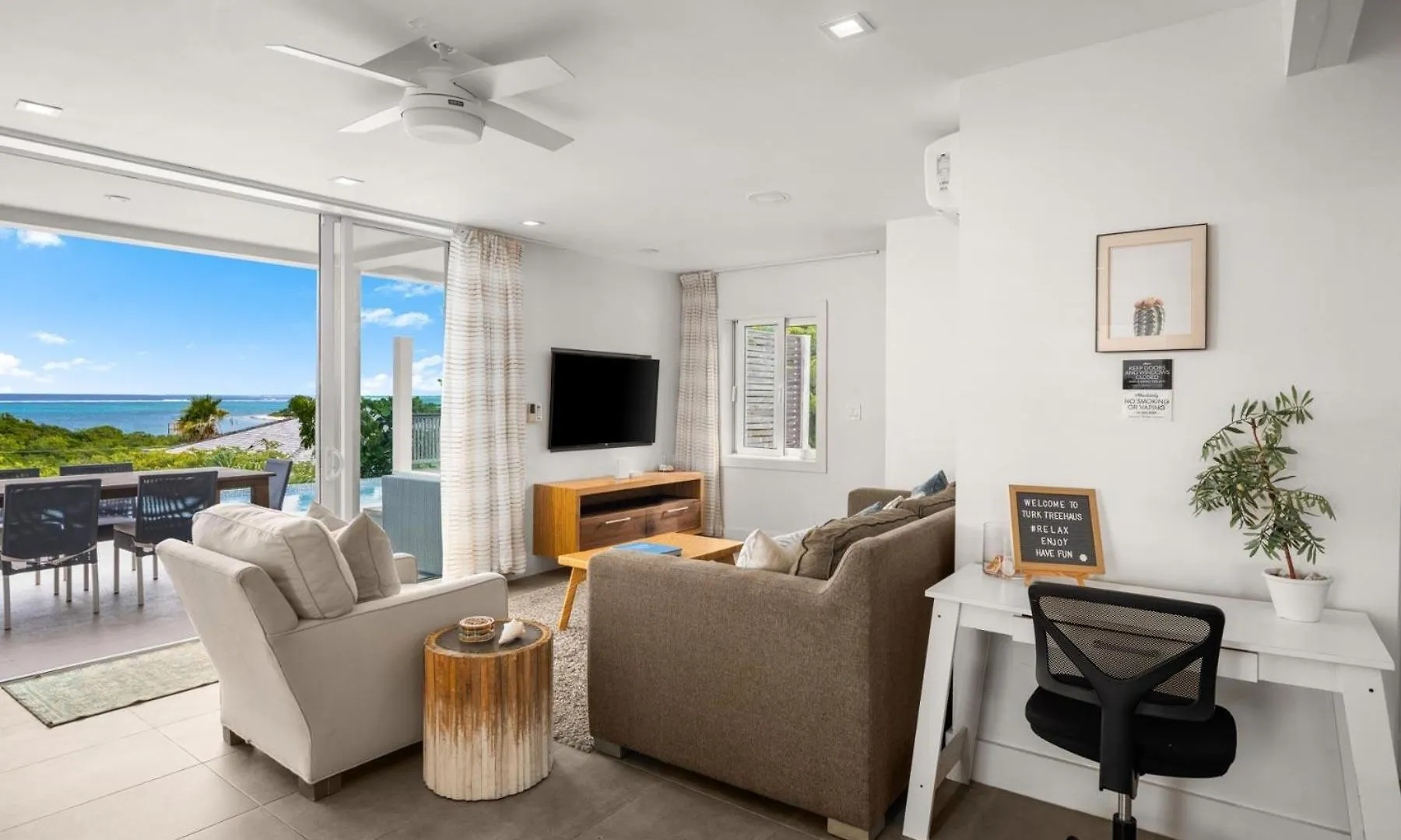 Villa Treehaus Paradise Overlooking Grace Bay Providenciales